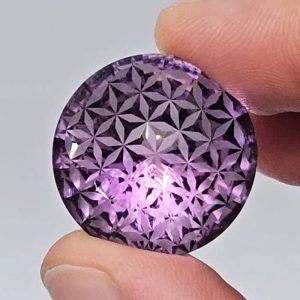 Amethyst "Flower of Life" cut - 38,42 ct
