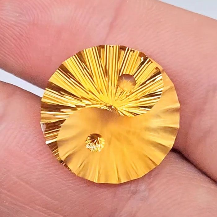 Citrine "Yin Yang" cut - 19,78 ct