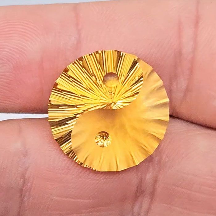 Citrine "Yin Yang" cut - 19,78 ct