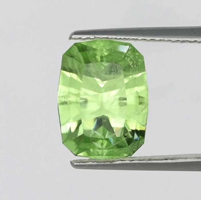 Peridot - 6,02 ct