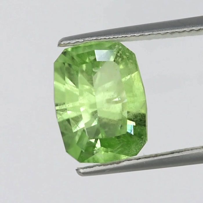 Peridot - 6,02 ct