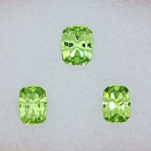 Peridot set - 19,85 ct (total)
