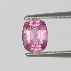Sapphire, unheated, pink - 1,11 ct