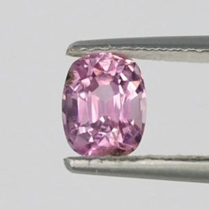 Sapphire, unheated, pink - 1,16 ct