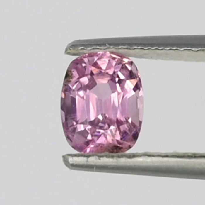 Sapphire, unheated, pink - 1,16 ct