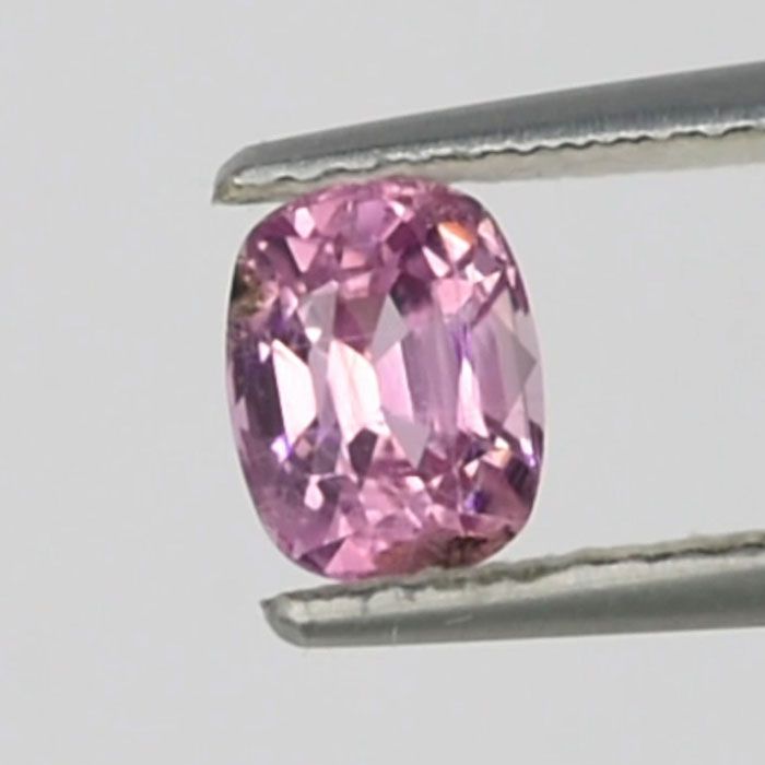 Sapphire, unheated, pink - 1,16 ct