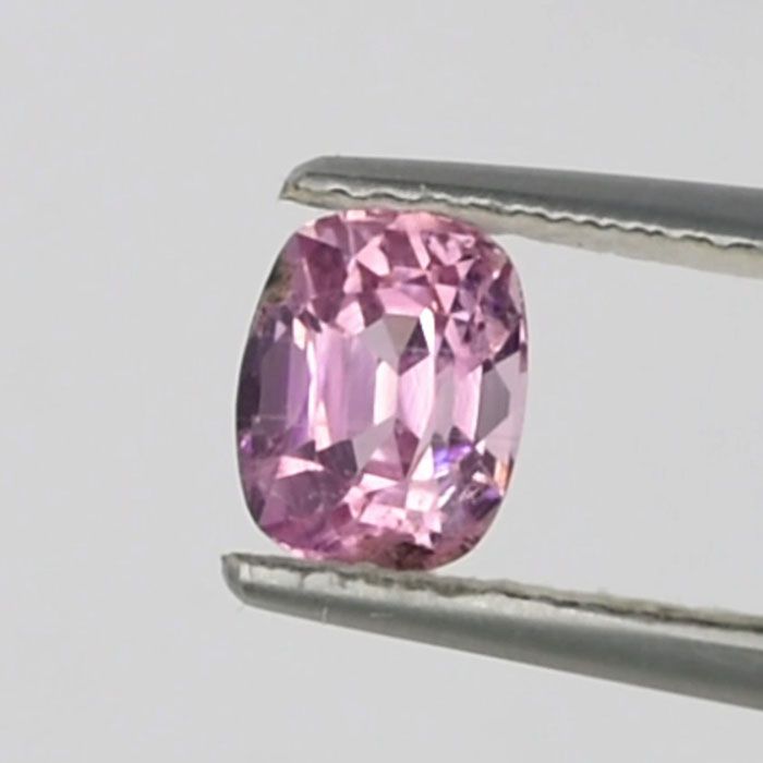 Sapphire, unheated, pink - 1,16 ct