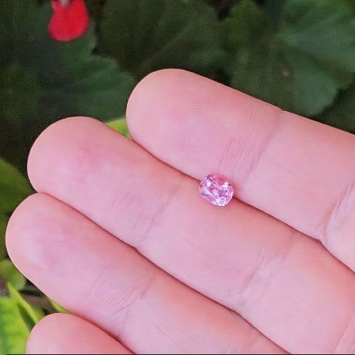 Sapphire, unheated, pink - 1,16 ct