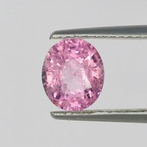 Sapphire, unheated, pink - 1,72 ct